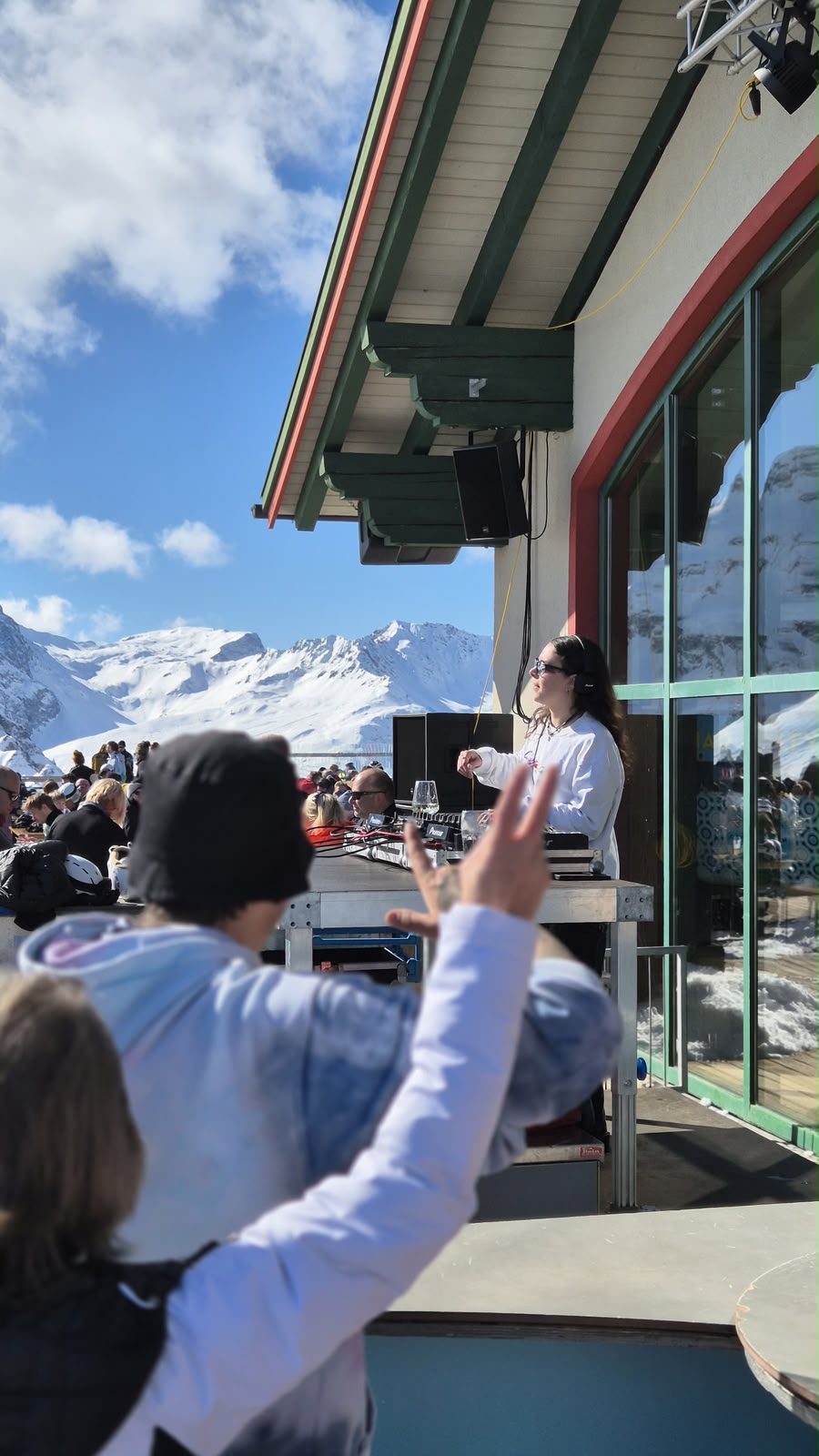 MAR SALVA playing an outdoor set in the Austrian Alps with the audience in front