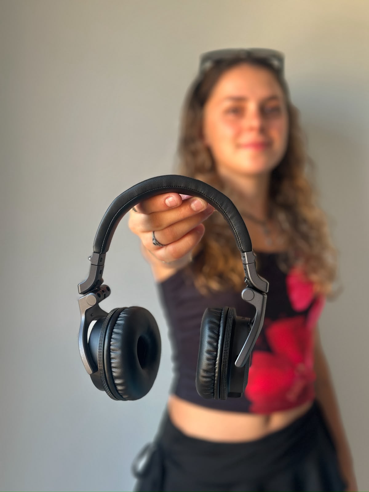 Portrait of MAR SALVA with headphones, ready for a live set
